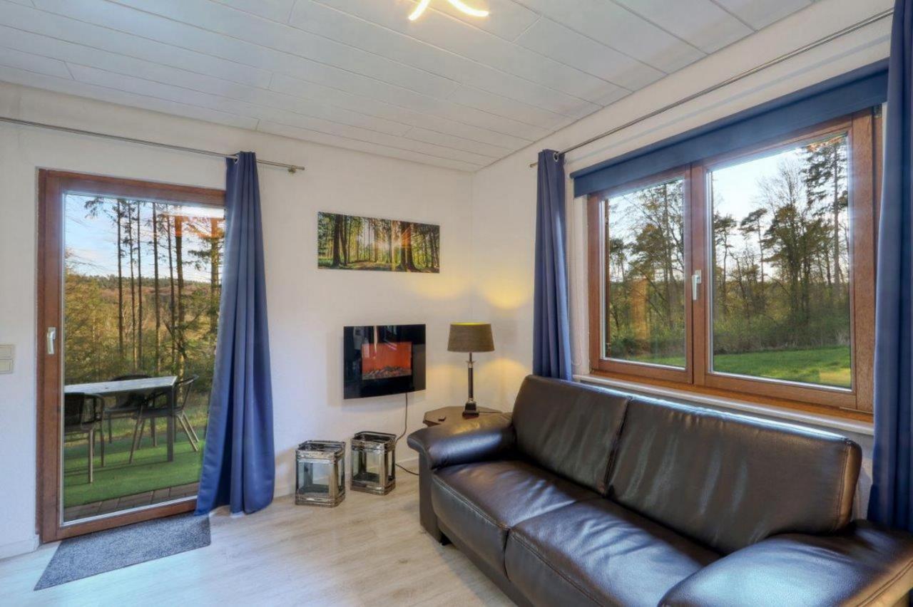 Seepark Kirchheim Ferienhaus Bei Zeta Mit Sauna Екстер'єр фото