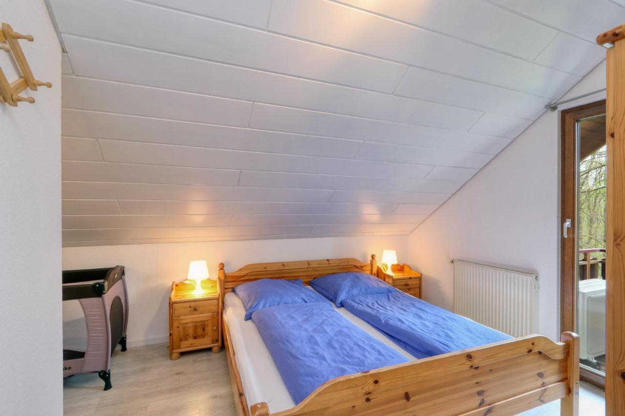 Seepark Kirchheim Ferienhaus Bei Zeta Mit Sauna Екстер'єр фото